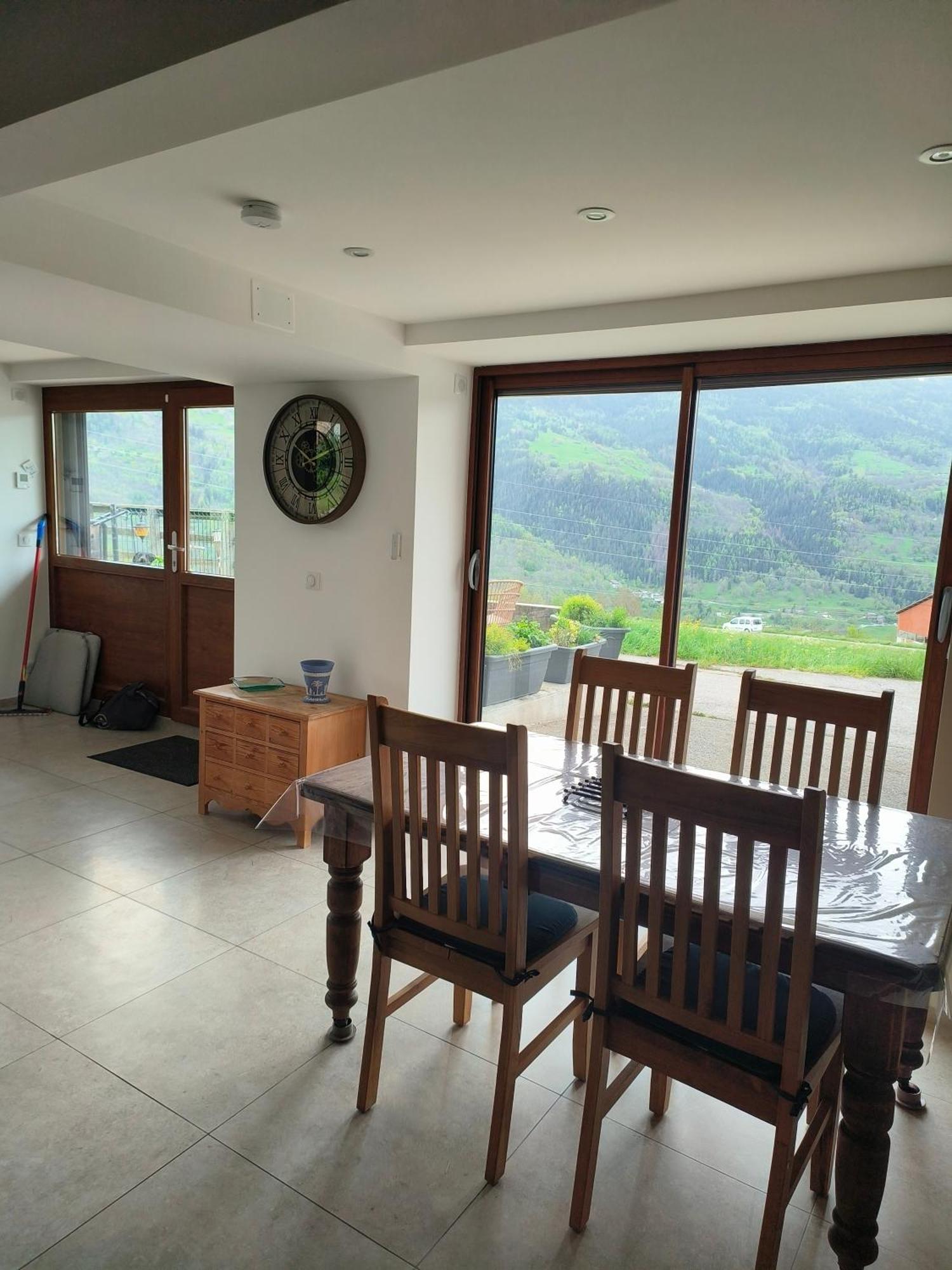 Apartment In The Mountains *